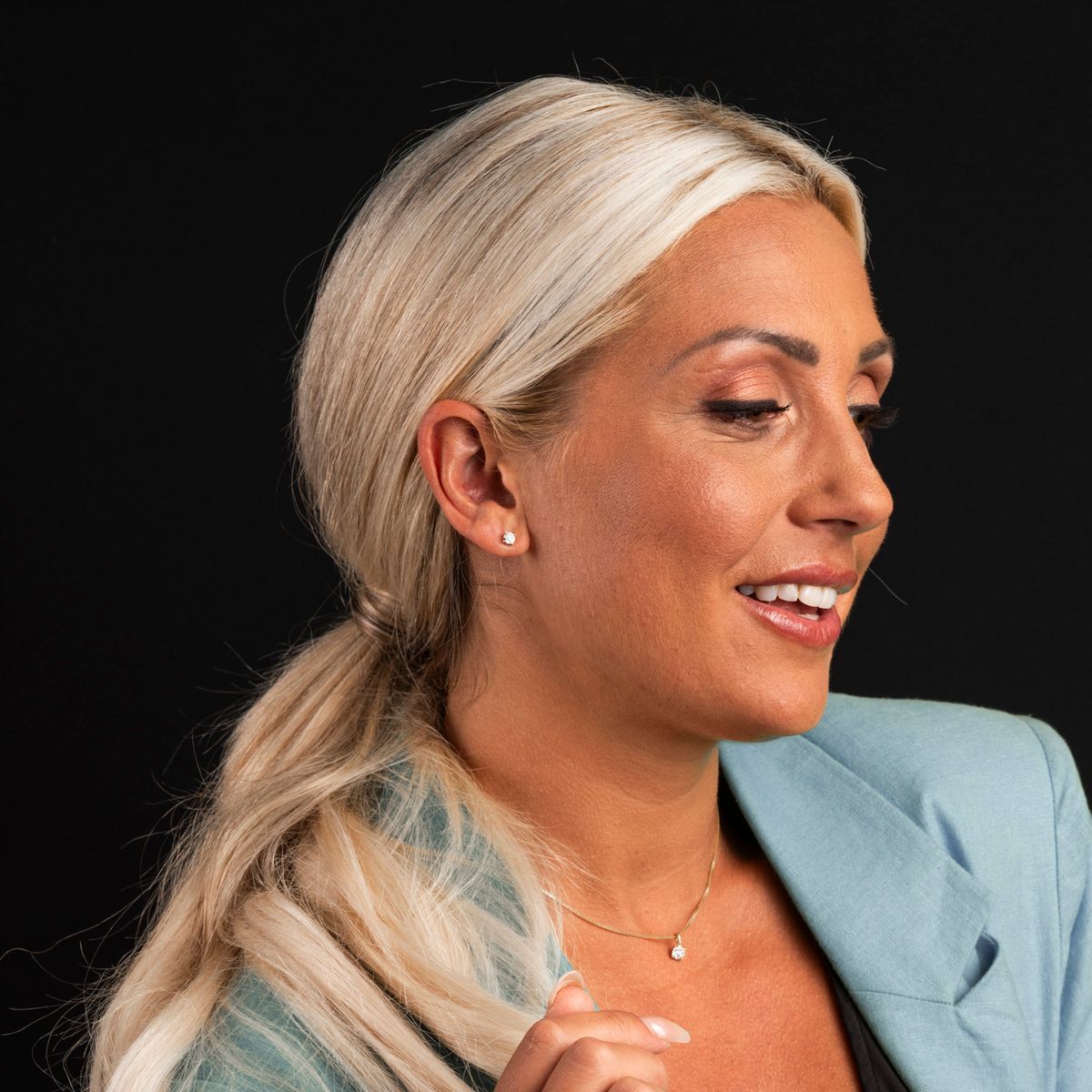 Ørepynt i 585 gull og diamanter- 0,13ct WSI