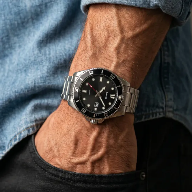 Hovedbilde Casio Timeless Ø46mm 200m' MDV-107D-1A1VEF