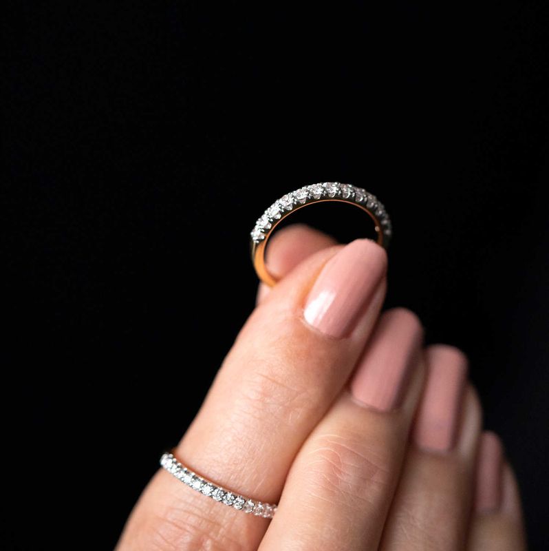 Ring i 585 gult gull med diamanter 0,50 WSI